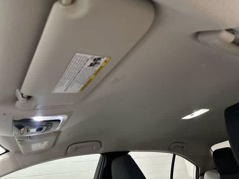 Used 2026 Toyota Corolla LE FWD image 27