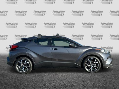 Used 2019 Toyota C-HR XLE image 3