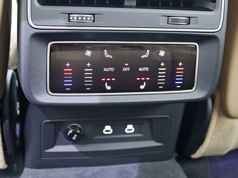 Used 2025 Audi Q7 3.0T Premium Plus AWD/4WD image 26