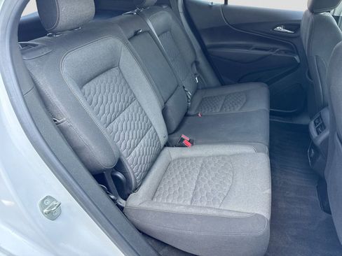 Used 2018 Chevrolet Equinox LT FWD image 20