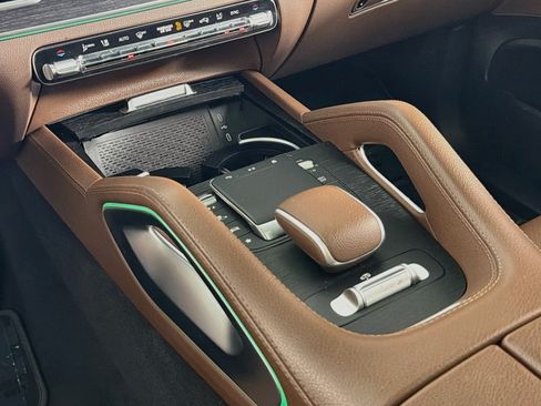 Certified 2024 Mercedes-Benz GLS 450 4MATIC image 6