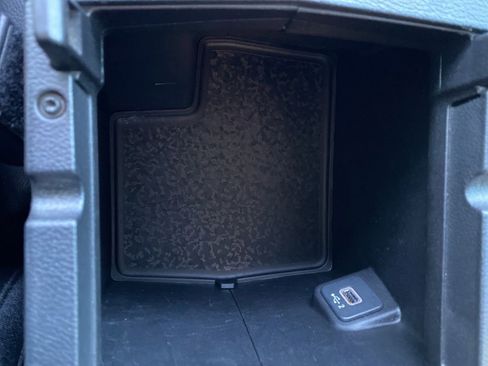 Used 2023 Jeep Gladiator Sport image 32