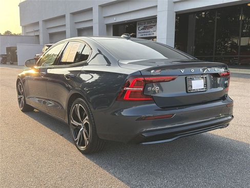 Used 2023 Volvo S60 B5 Core FWD image 7