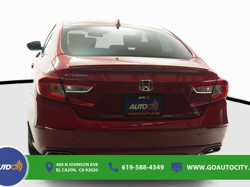 Used 2018 Honda Accord Sport image 14
