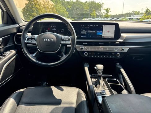Used 2023 Kia Telluride S FWD image 22