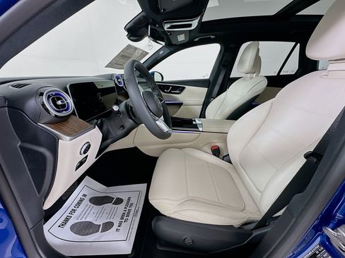 New 2026 Mercedes-Benz GLC 300 image 23