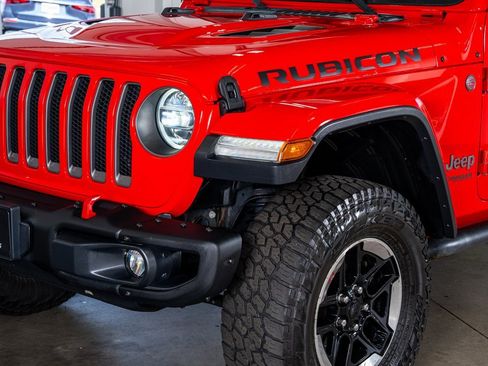 Used 2020 Jeep Wrangler Unlimited Rubicon w/ Dual Top Group image 12