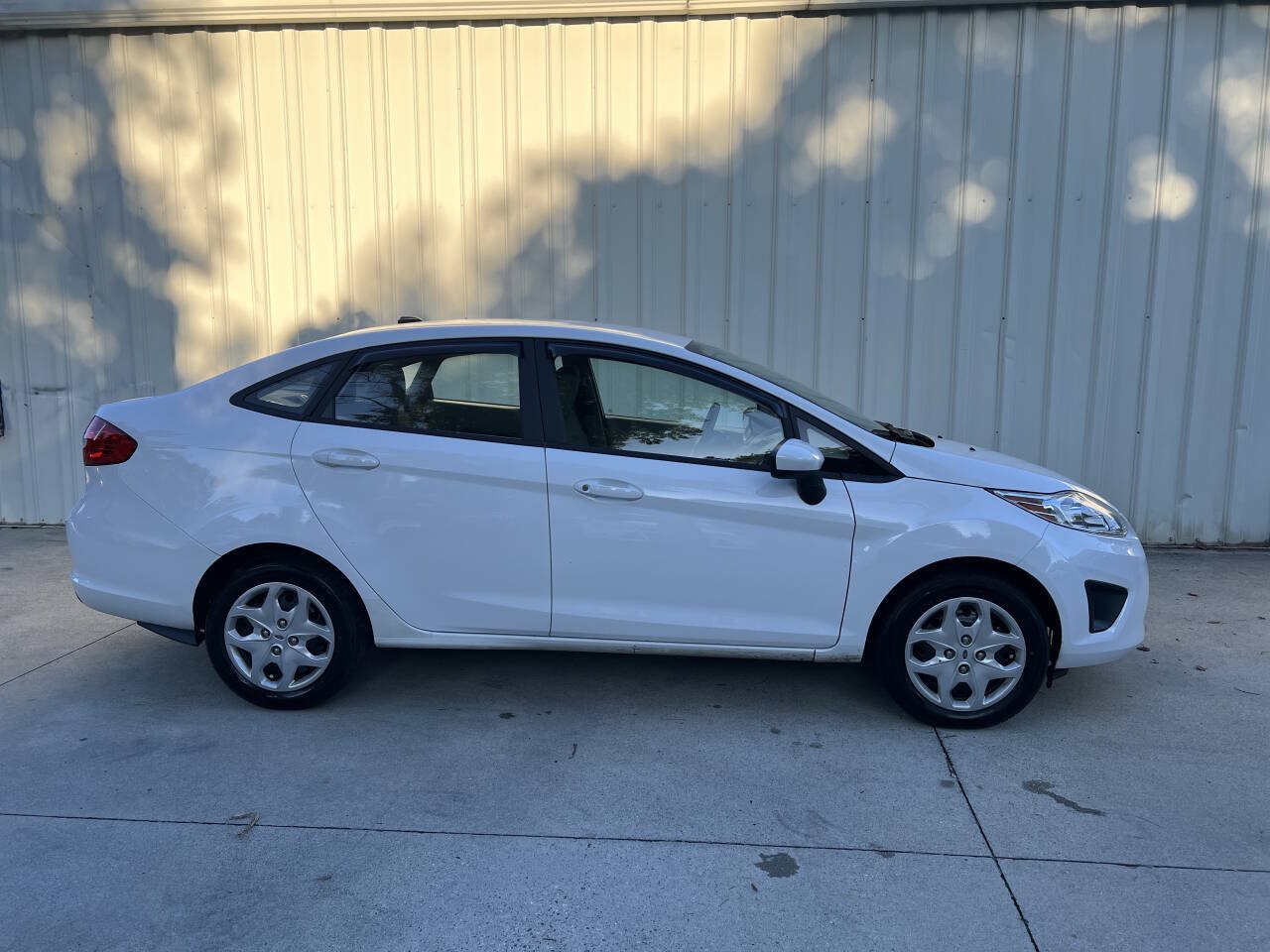 Used 2012 Ford Fiesta S FWD image 2
