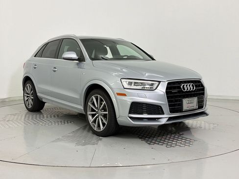 Used 2018 Audi Q3 2.0T Premium Plus w/ Premium Plus Package AWD/4WD image 7