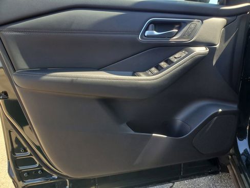 New 2026 Nissan Rogue Platinum AWD/4WD image 12