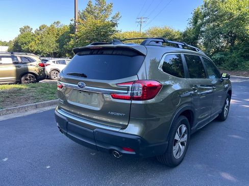 Certified 2023 Subaru Ascent Premium w/ Convenience Package AWD/4WD image 4