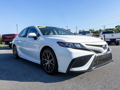 Used 2023 Toyota Camry SE image 24