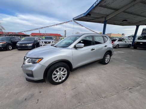Used 2017 Nissan Rogue S FWD image 21