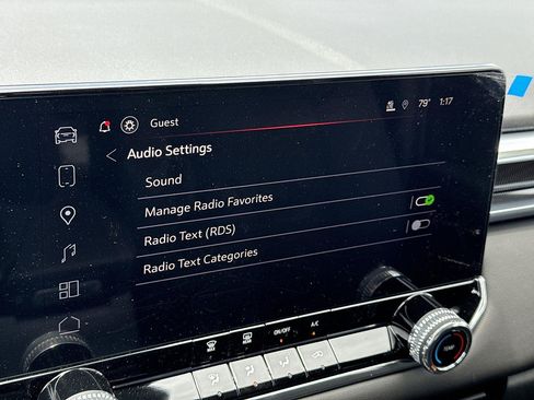 New 2026 GMC Canyon Elevation w/ LPO, Black Badging Package RWD image 29