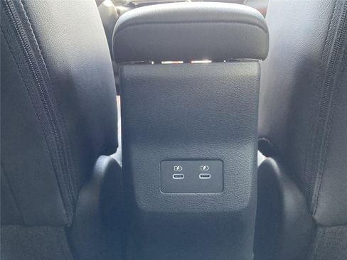 New 2025 Nissan Kicks SR w/ SR Premium Package image 31