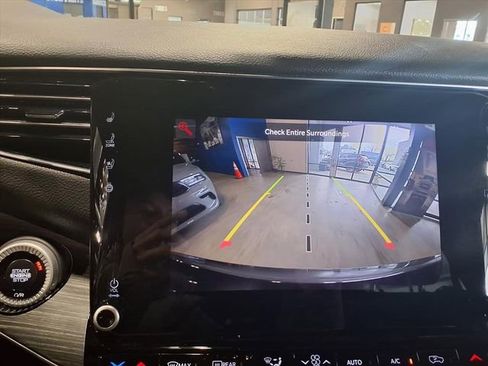 Used 2024 Jeep Wagoneer L Series II w/ Flexible Seating Group image 27