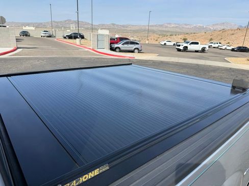 Used 2011 Ford F150 Lariat w/ Lariat Chrome Pkg image 11