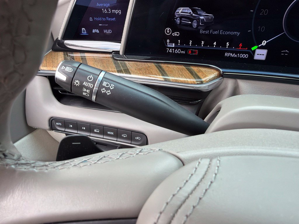Used 2022 Cadillac Escalade ESV Sport Platinum AWD/4WD image 77
