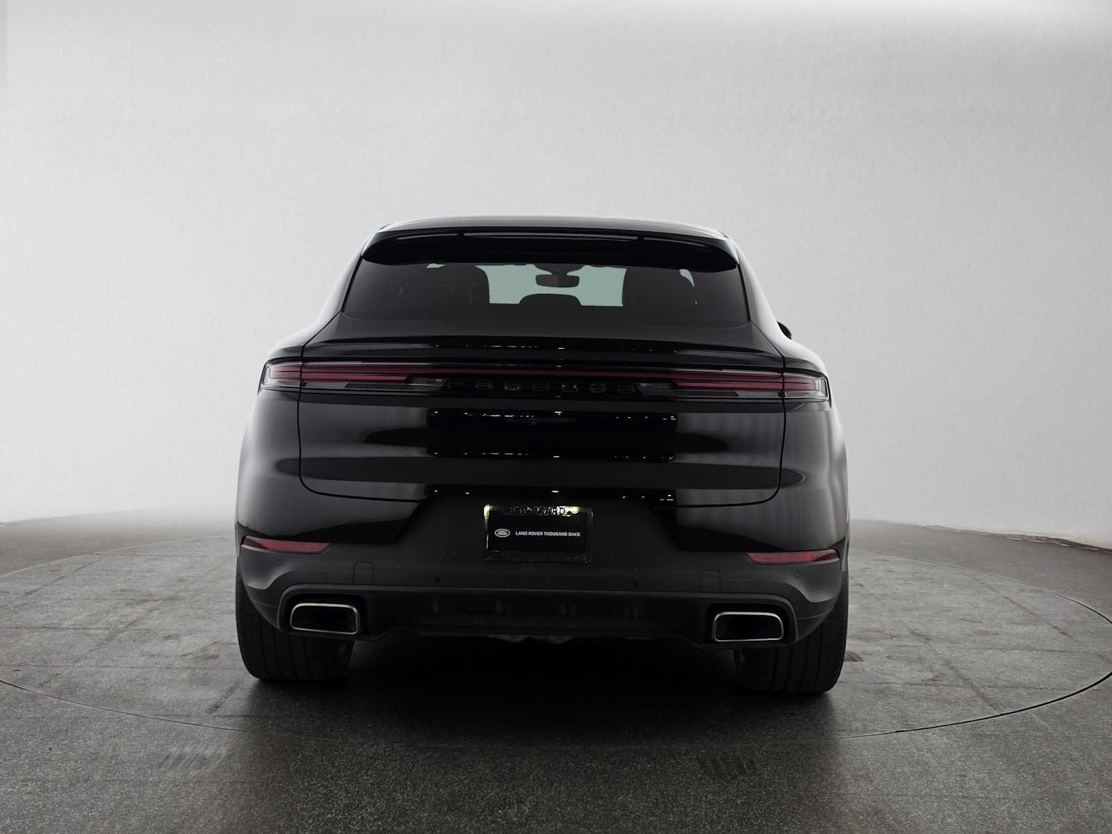 Used 2024 Porsche Cayenne Coupe AWD/4WD image 4
