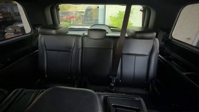 Used 2020 Ford Expedition XLT w/ Equipment Group 202A AWD/4WD image 22