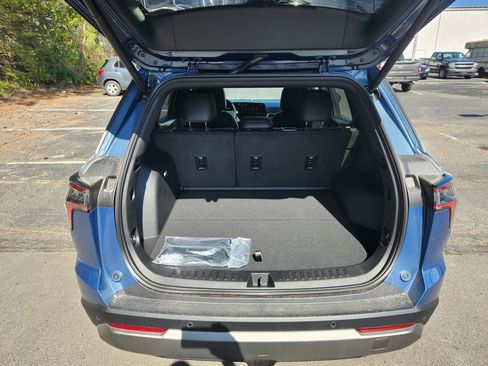 New 2026 Chevrolet Equinox LT w/ Convenience Package II image 6