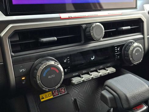 Certified 2025 Toyota 4Runner TRD Off-Road Premium image 30