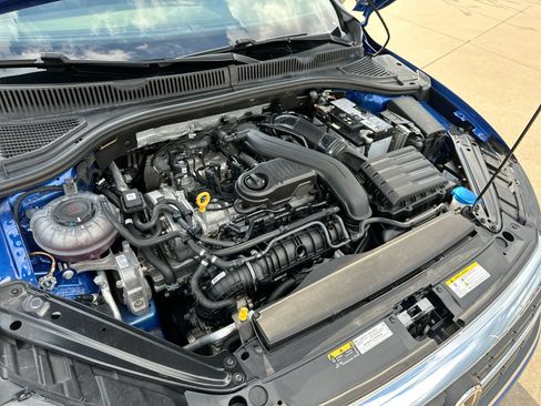 Used 2024 Volkswagen Jetta SE FWD image 25