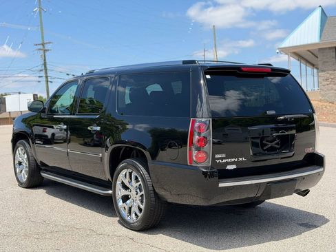 Used 2012 GMC Yukon XL Denali AWD/4WD image 3