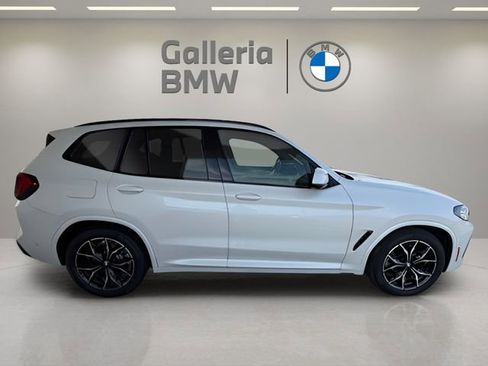Used 2023 BMW X3 sDrive30i w/ M Sport Package image 4