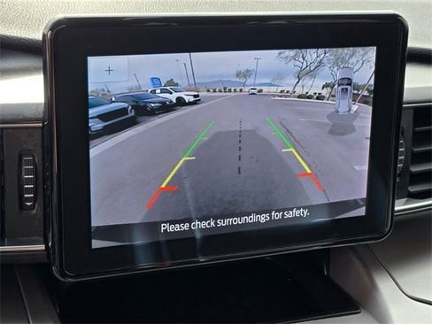 Used 2022 Ford Explorer XLT w/ Equipment Group 202A image 30