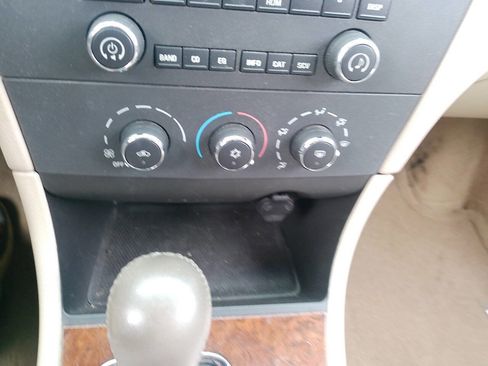 Used 2006 Buick LaCrosse CX image 31