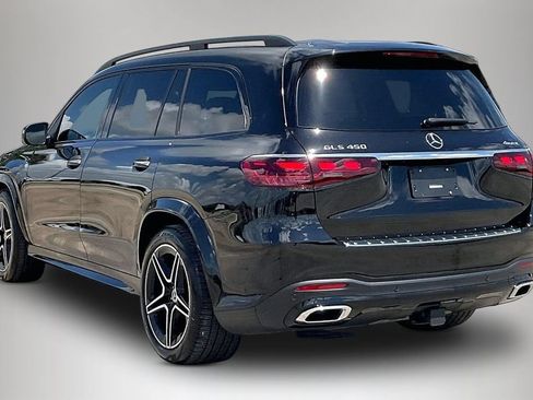 Used 2024 Mercedes-Benz GLS 450 4MATIC image 4