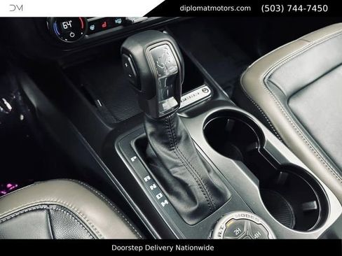 Used 2025 Ford Bronco Outer Banks AWD/4WD image 38