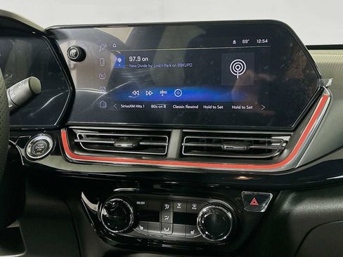 Used 2026 Chevrolet Trax RS image 13