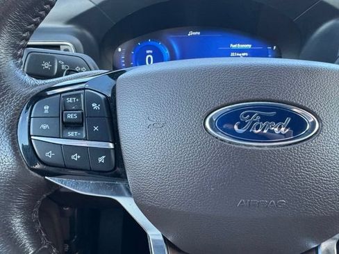 Used 2021 Ford Explorer King Ranch w/ Premium Technology Package AWD/4WD image 29
