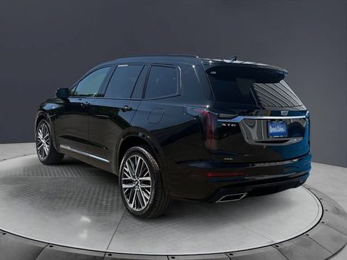 Used 2025 Cadillac XT6 Sport w/ LPO, Floor Liner Package AWD/4WD image 3