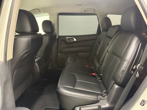 Used 2018 Nissan Pathfinder SL w/ Midnight Edition Package image 37