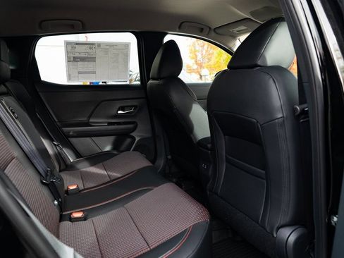 New 2026 Nissan Kicks SR w/ Cold Weather Package AWD/4WD image 23