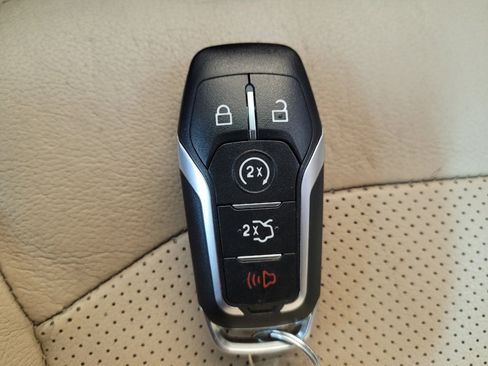 Used 2016 Ford Explorer Limited w/ Equipment Group 301A image 32