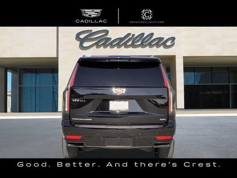 Used 2024 Cadillac Escalade Sport Platinum AWD/4WD image 4