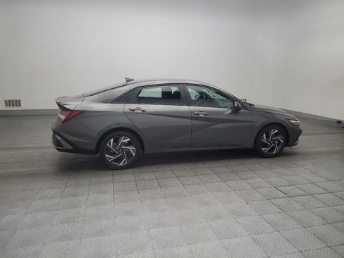 Used 2025 Hyundai Elantra Sport FWD image 10