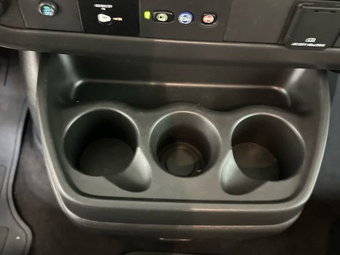 Used 2025 Chevrolet Express 3500 LS image 29