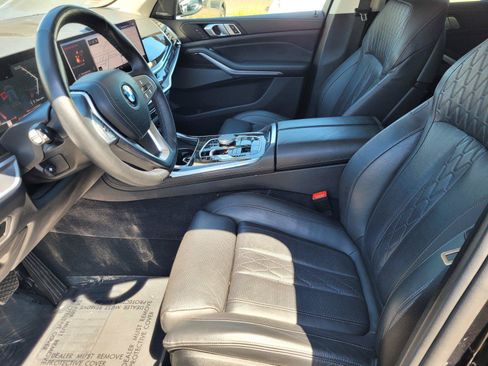 Used 2025 BMW X7 xDrive40i AWD/4WD image 21