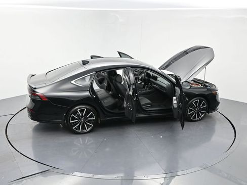 Used 2025 Honda Accord Touring image 25