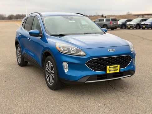 Used 2020 Ford Escape SEL AWD/4WD image 3