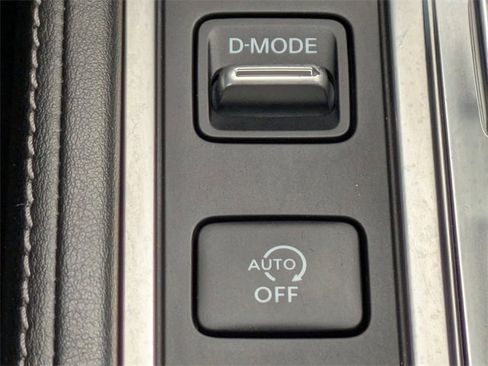 Certified 2025 INFINITI QX60 Pure w/ Cargo Package image 25