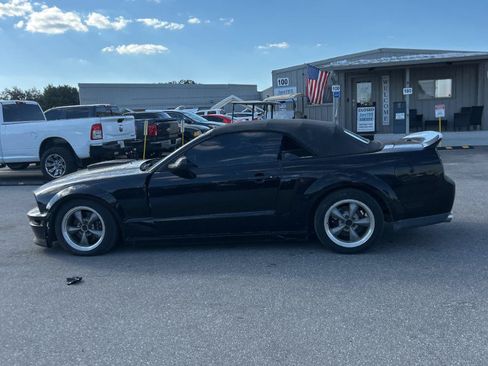 Used 2009 Ford Mustang GT RWD image 5
