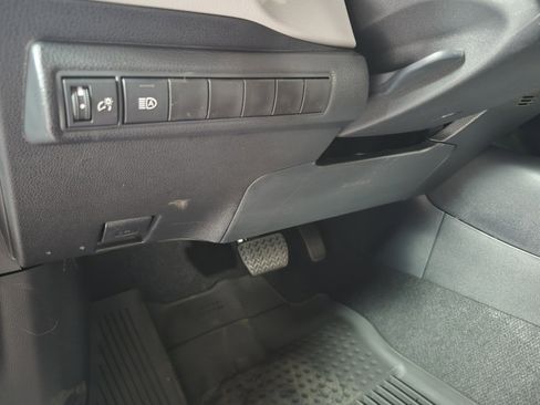 New 2026 Toyota Corolla LE image 18