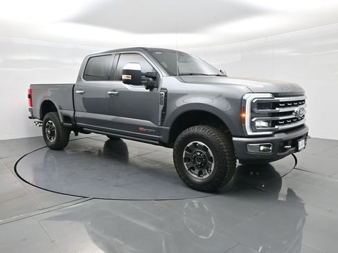 Used 2024 Ford F250 Platinum w/ Tremor Off-Road Package image 4