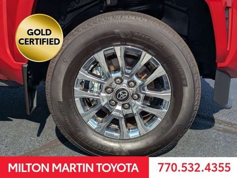 Certified 2025 Toyota Tacoma Limited AWD/4WD image 13